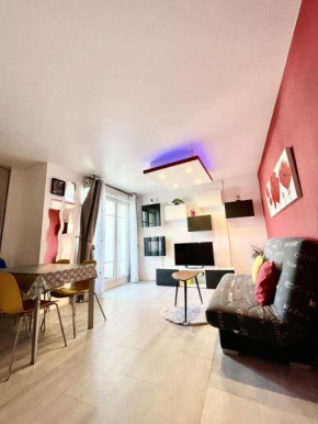 15 min walk to DisneylandParis, 5 min walk to Val d'Europe Mall and train RER A, Monyhome apartment for 4 persons